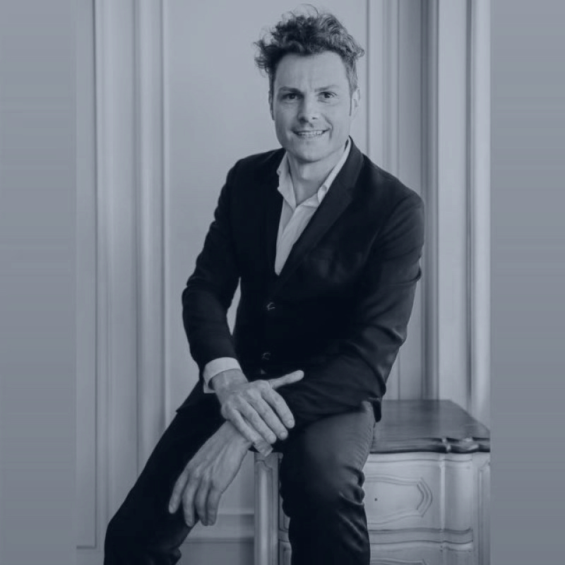 Matteo Modenese, falegnameria su misura di lusso e yacht interior