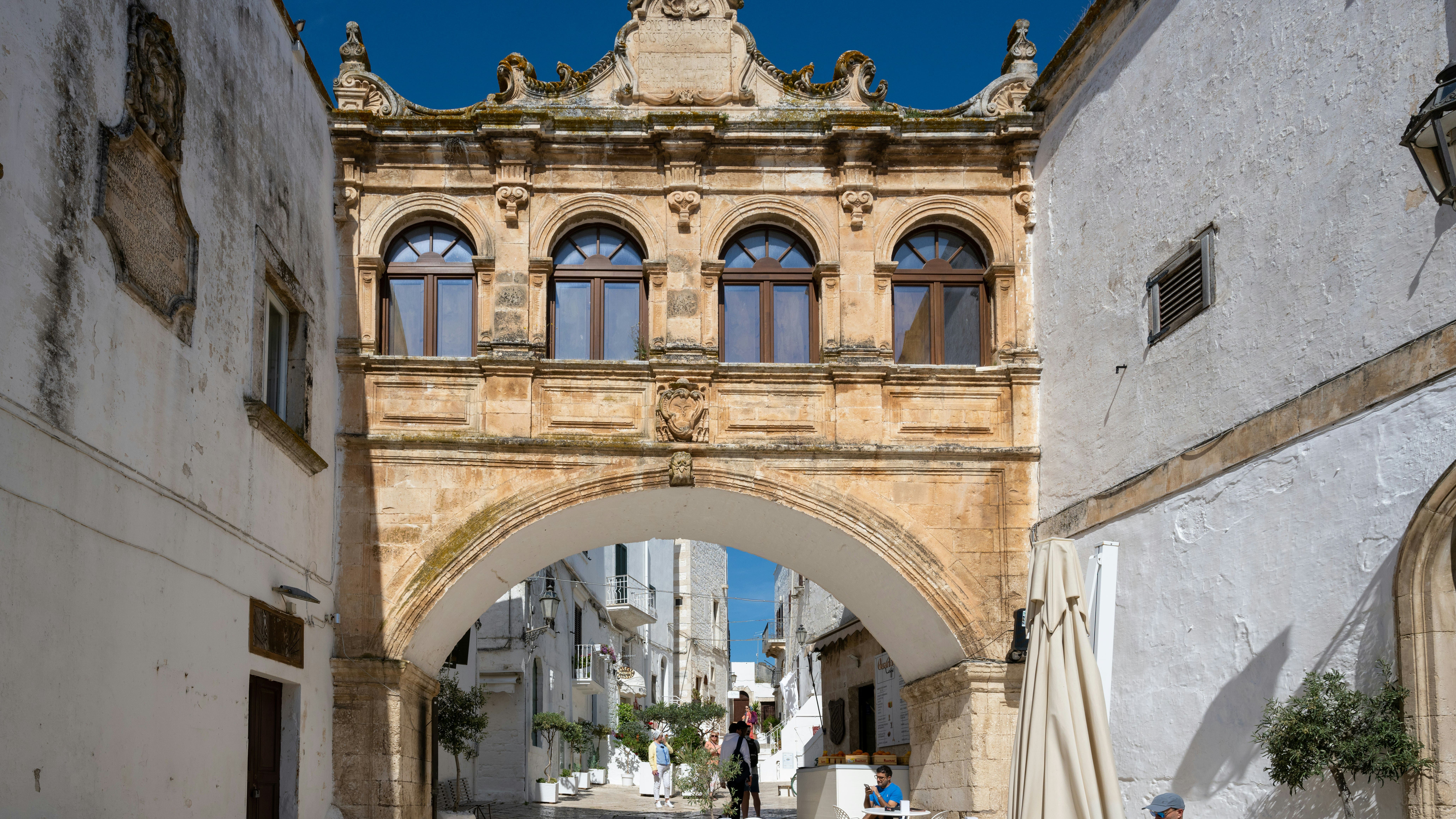 Masserie, trulli e ville tra la Valle d'Itria e il Salento, in Puglia