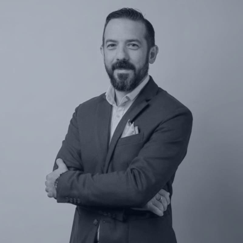 Oscar Forte, assicurazioni